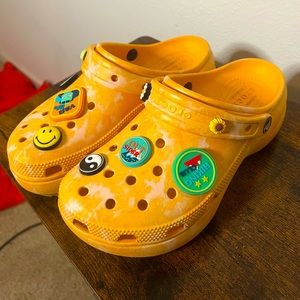 Platform crocs